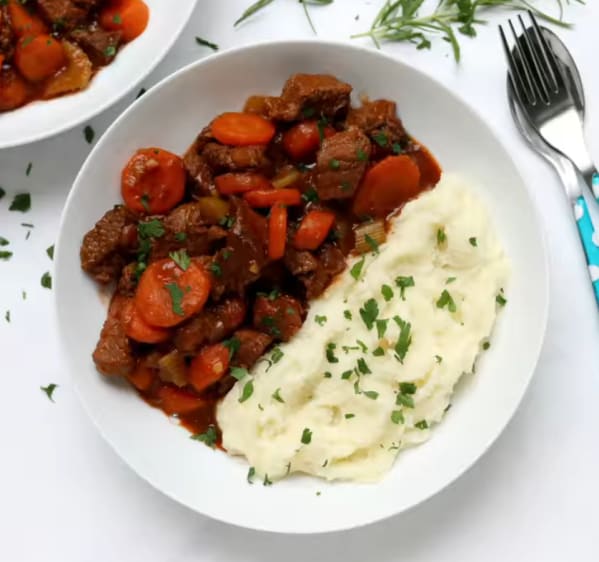 SLOW COOKER BEEF CASSEROLE - My Fussy Eater